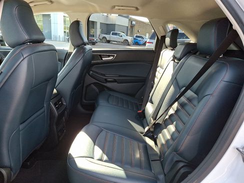Certified 2022 Ford Edge SEL w/ Sport Appearance Package image 10