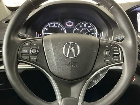 Certified 2018 Acura MDX FWD w/ Technology Package image 16