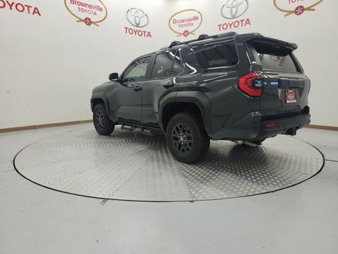 Used 2026 Toyota 4Runner SR5 AWD/4WD image 6