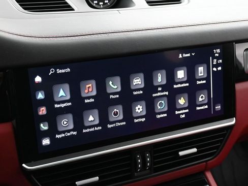 Certified 2022 Porsche Cayenne Turbo image 21