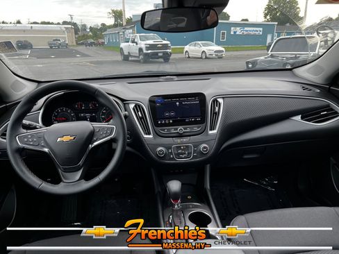 Used 2024 Chevrolet Malibu RS FWD image 8