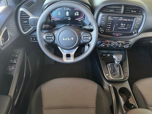 Used 2024 Kia Soul LX w/ Option Group 015 image 11