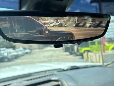 Used 2020 GMC Sierra 2500 AT4 w/ AT4 Premium Package AWD/4WD image 16