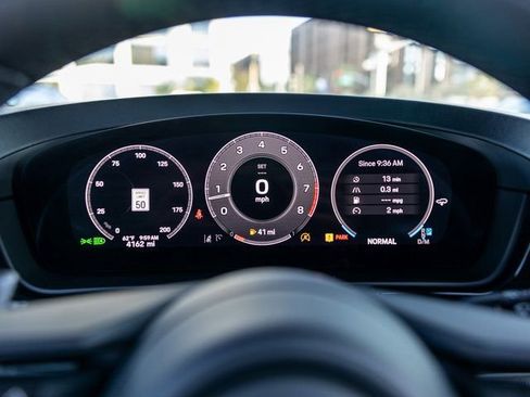 Certified 2025 Porsche Cayenne S AWD/4WD image 26