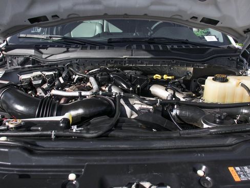 Used 2019 Ford F450 XL w/ XL Value Package image 12