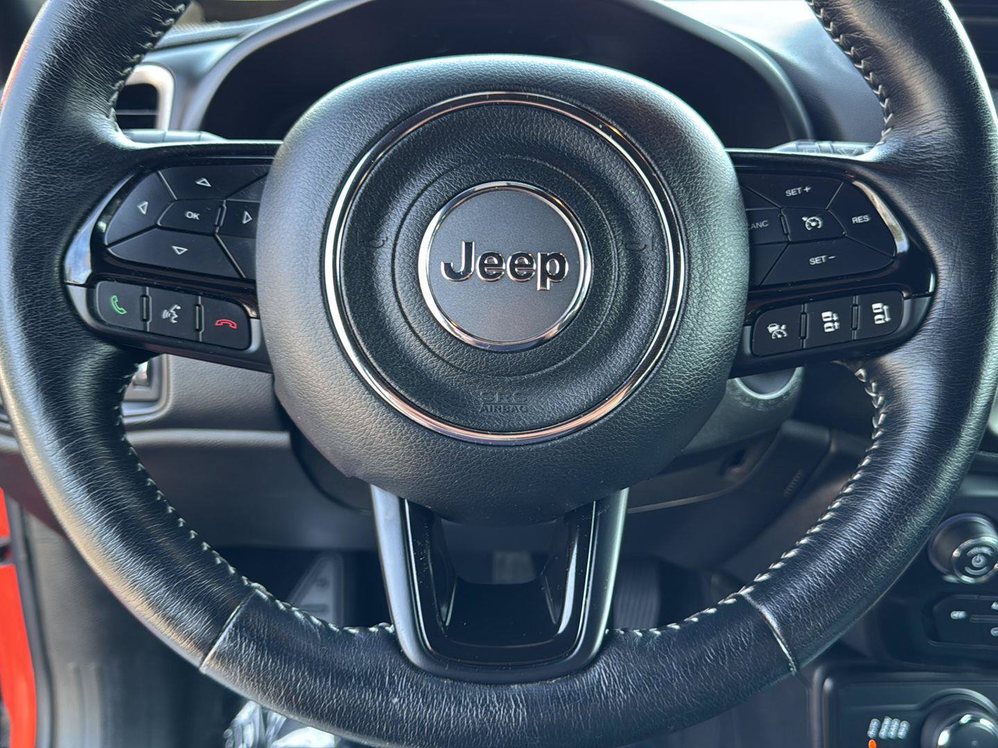 Used 2021 Jeep Renegade Latitude w/ Luxury Group II AWD/4WD image 7