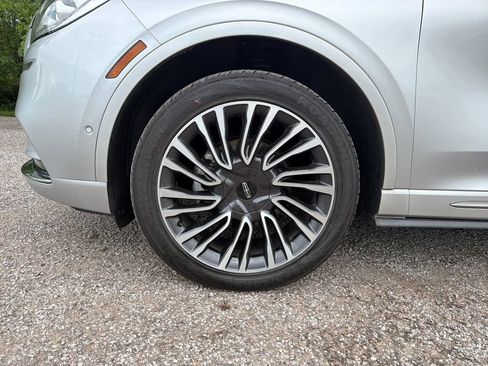 Used 2020 Lincoln Corsair Reserve w/ Equipment Group 201A AWD/4WD image 10