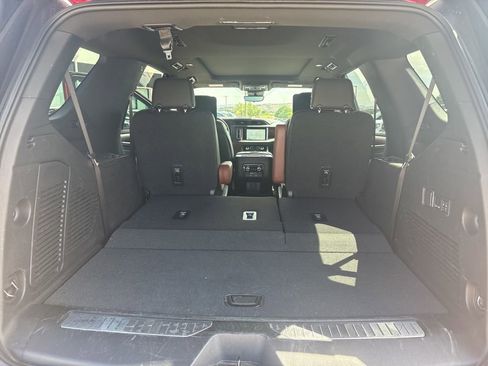 Used 2024 GMC Yukon Denali Ultimate AWD/4WD image 20