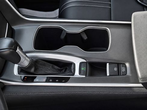 Used 2019 Honda Accord EX-L image 18