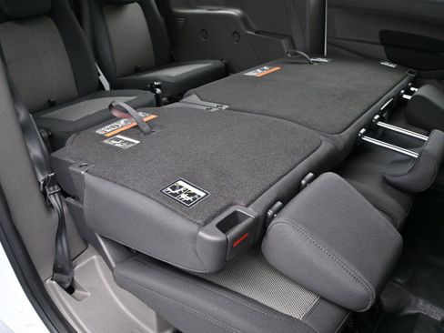 Used 2022 Ford Transit Connect XL image 21