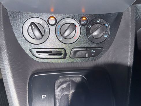 Used 2017 Ford Transit Connect XL image 21