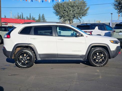 Used 2021 Jeep Cherokee Trailhawk w/ Sun, Sound & Nav Group image 7