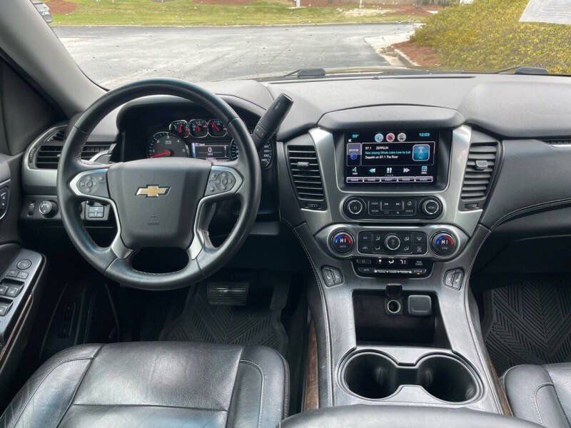 Used 2015 Chevrolet Tahoe LT AWD/4WD image 3