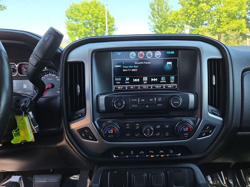 Used 2018 GMC Sierra 1500 SLT AWD/4WD image 24
