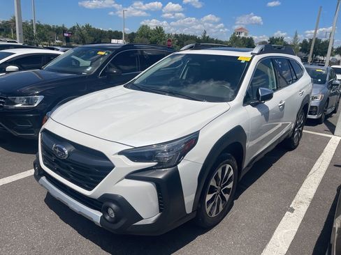 Used 2025 Subaru Outback Touring w/ Popular Package #2 AWD/4WD image 1