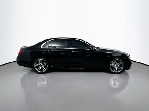 Used 2019 Mercedes-Benz E 300 image 3