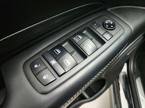 Used 2021 Dodge Durango SRT w/ Technology Group image 29