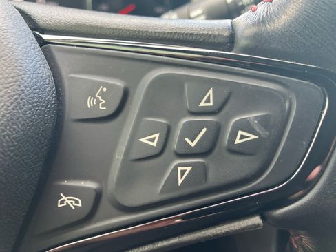 Used 2022 Chevrolet Equinox RS w/ RS Leather Package FWD image 20