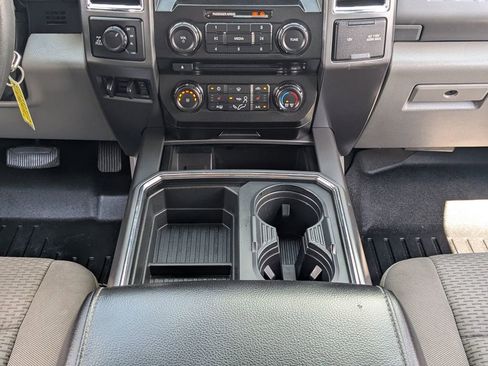 Used 2017 Ford F250 XLT w/ XLT Premium Package image 19