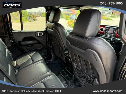 Used 2018 Jeep Wrangler Unlimited Rubicon AWD/4WD image 40