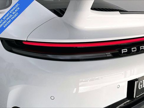 Used 2025 Porsche 911 Carrera image 37