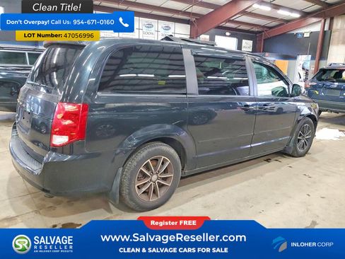 Used 2014 Dodge Grand Caravan SE image 4