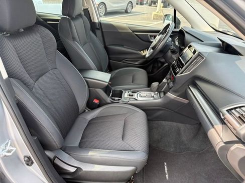 Used 2023 Subaru Forester Premium AWD/4WD image 27