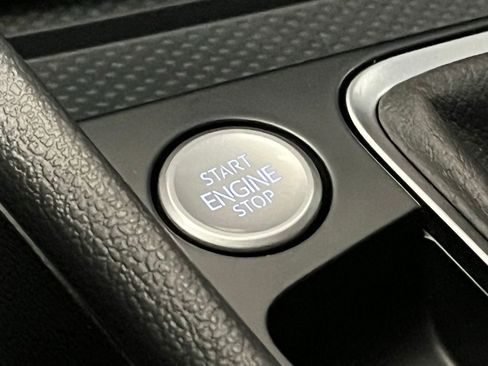 New 2025 Volkswagen Jetta SE image 15