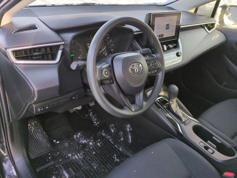 Used 2023 Toyota Corolla LE image 10