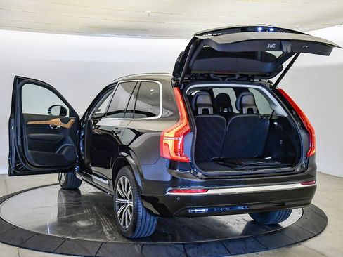 Certified 2025 Volvo XC90 B6 Ultra image 29