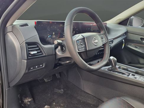 New 2026 Nissan Sentra SR w/ SR Premium Package FWD image 11