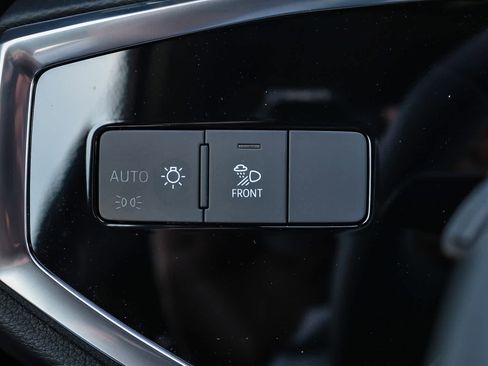 New 2025 Audi Q3 2.0T Premium image 30