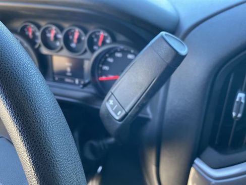 Used 2021 Chevrolet Silverado 1500 Custom image 18
