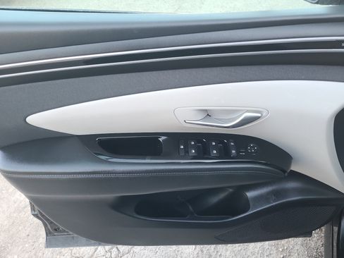 Used 2022 Hyundai Tucson Limited AWD/4WD image 14