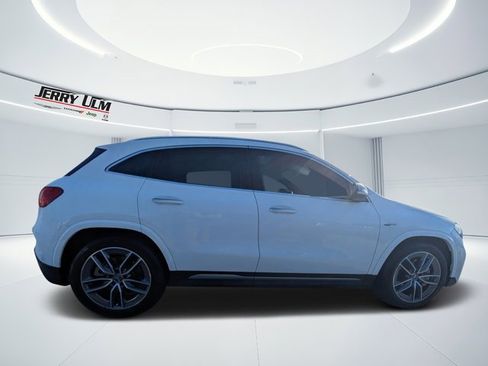 Used 2025 Mercedes-Benz GLA 35 AMG 4MATIC image 2