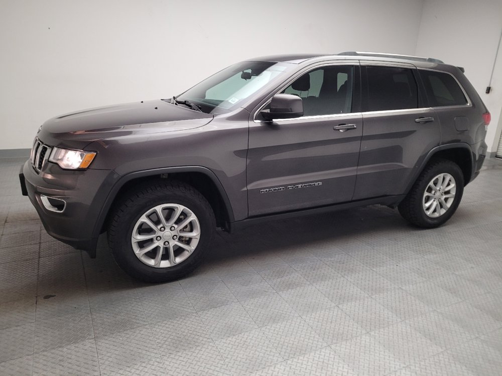 Used 2021 Jeep Grand Cherokee Laredo AWD/4WD image 2