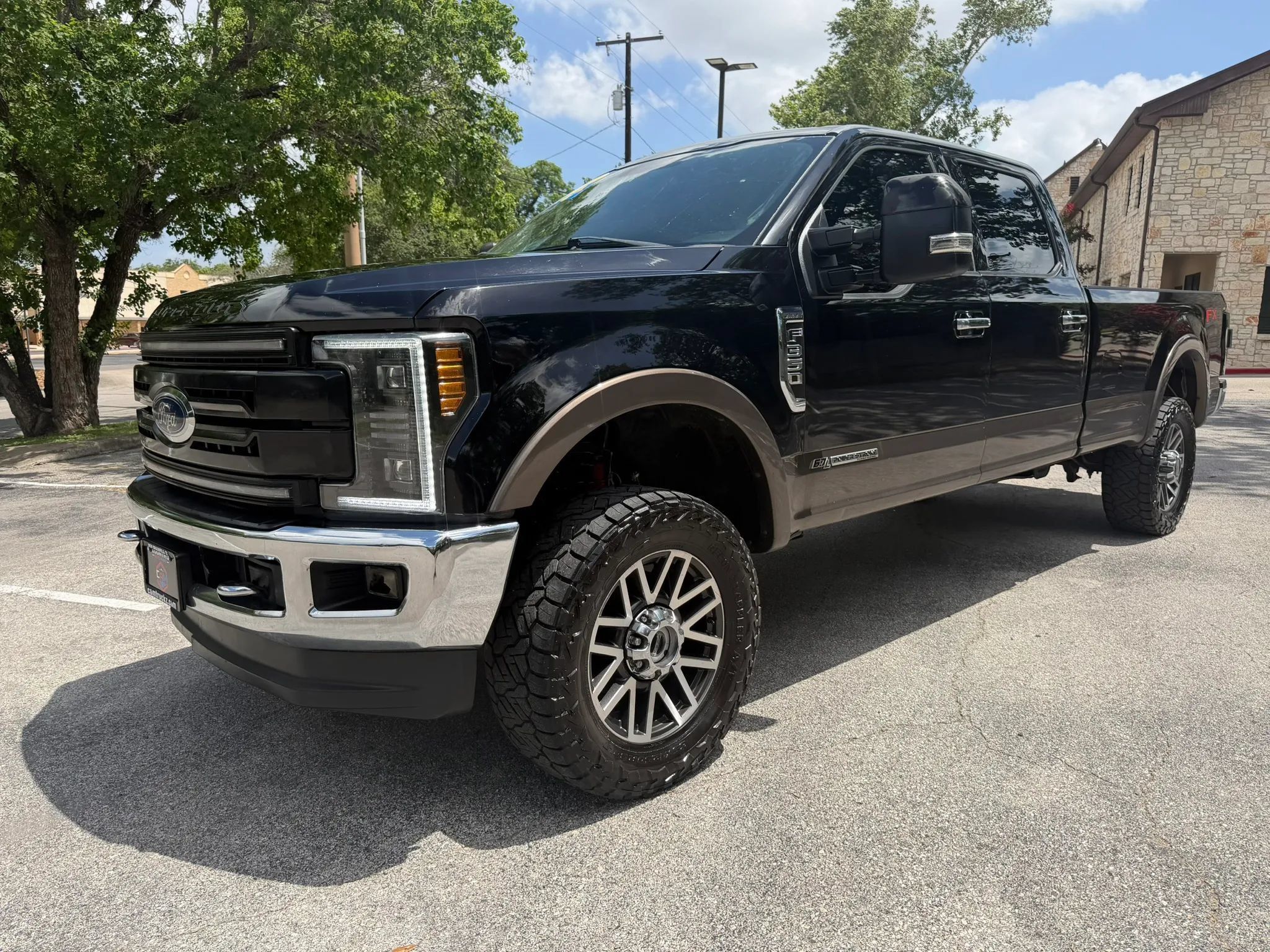 Used 2017 Ford F350 Lariat w/ Chrome Package AWD/4WD image 1