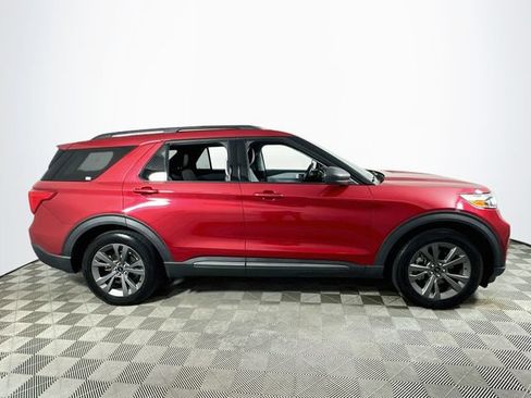Used 2021 Ford Explorer XLT w/ Equipment Group 202A RWD image 2