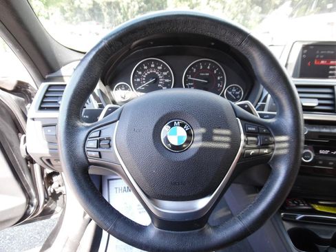 Used 2018 BMW 330i xDrive Sedan AWD/4WD image 12