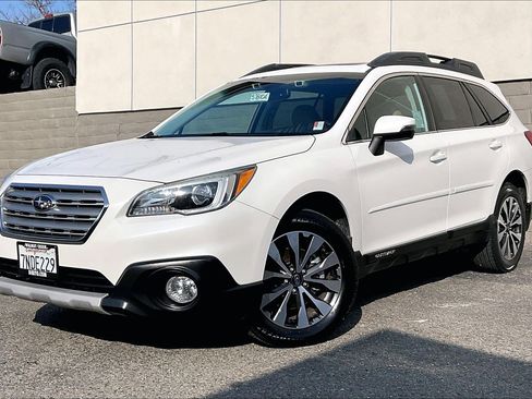 Used 2016 Subaru Outback 2.5i Limited image 12
