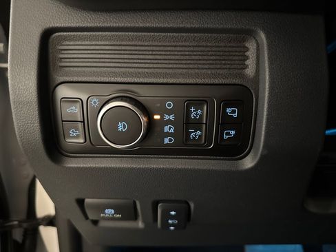 New 2026 Ford F350 Lariat w/ Black Appearance Package image 29