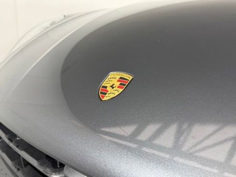Used 2024 Porsche Macan AWD/4WD image 13