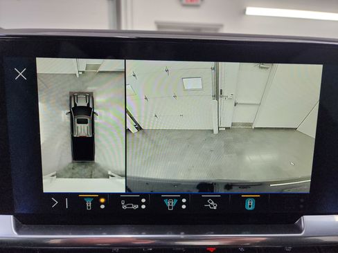 Used 2025 Chevrolet Silverado 2500 LT w/ Trail Boss Package image 54