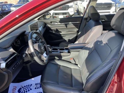 Certified 2023 Nissan Altima 2.5 SR w/ SR Premium Package image 14