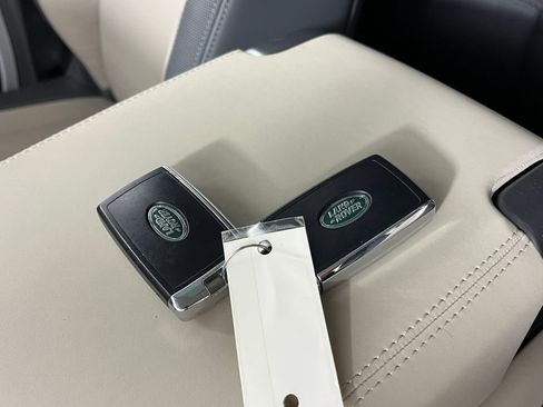 Used 2024 Land Rover Defender 110 X-Dynamic SE image 26