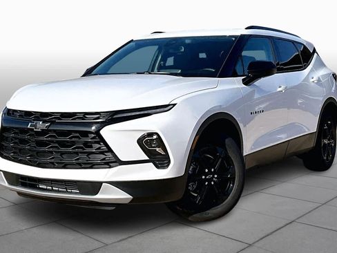 New 2026 Chevrolet Blazer LT w/ Convenience Package image 2