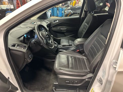Used 2014 Ford Escape Titanium image 12