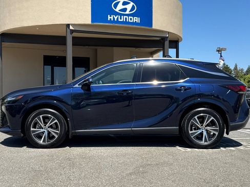 Used 2023 Lexus RX 350 FWD w/ Cold Area Package image 7