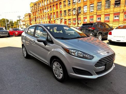 Used 2019 Ford Fiesta S FWD image 3