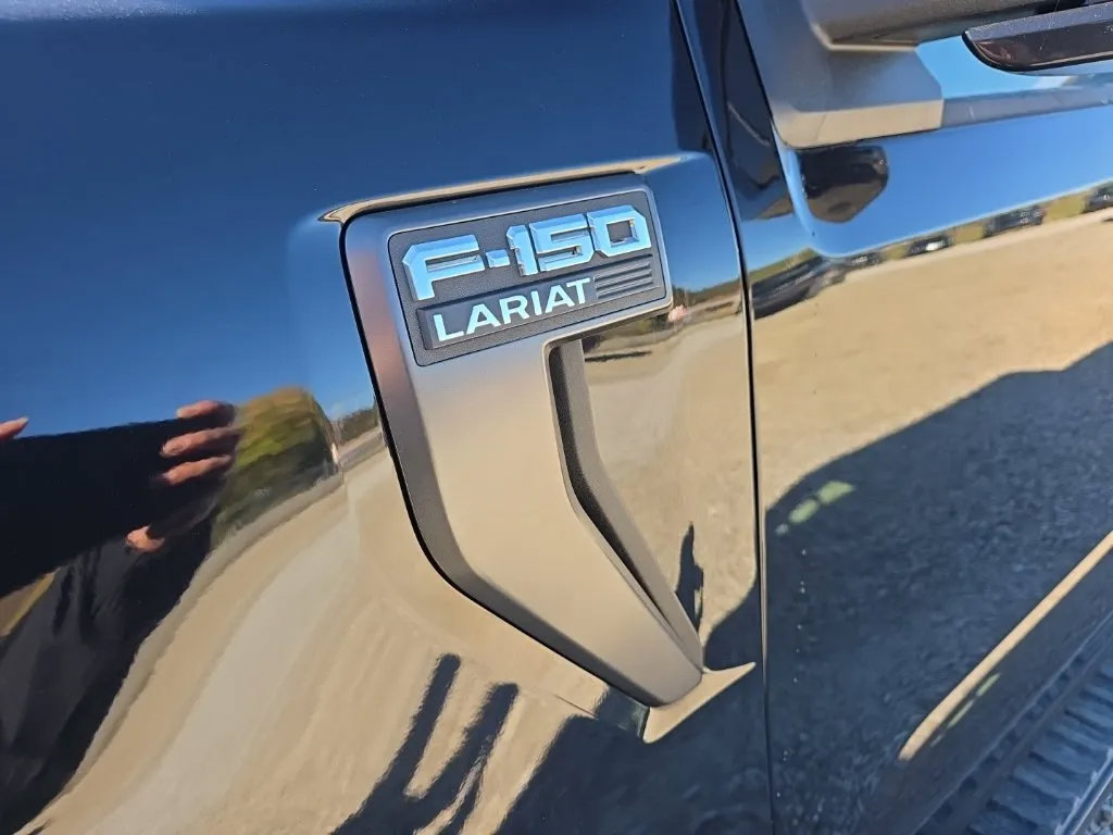 Used 2023 Ford F150 Lariat w/ Equipment Group 502A High AWD/4WD image 10
